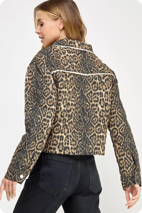 Quilted Padded Leopard Twill Jacket – Stylish & Warm Winter Outerwear for Women