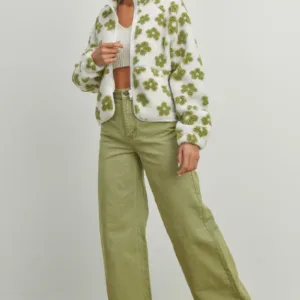 Fluffy Jacket Daisy Flower Pattern Fleece Sherpa – Cozy & Stylish Floral Fleece Jacket for Fall & Winter