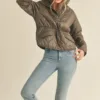 FC0294-04 Quilted Puffer Pullover – Cozy and Stylish Winter Layering Piece for Women