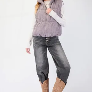 Corduroy Zip-Up Padding Vest – Stylish and Warm Sleeveless Outerwear for Women
